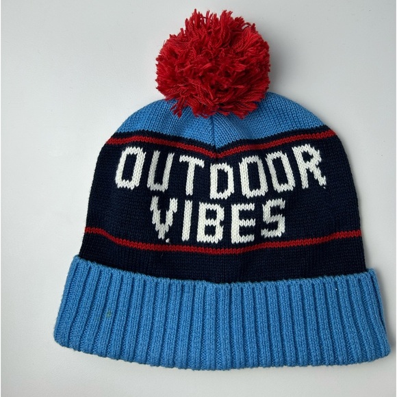 Outdoor Vibes Beanie Pom Pom Knit Hat Blue Navy Red Winter Ski Holiday One Size - Picture 1 of 10